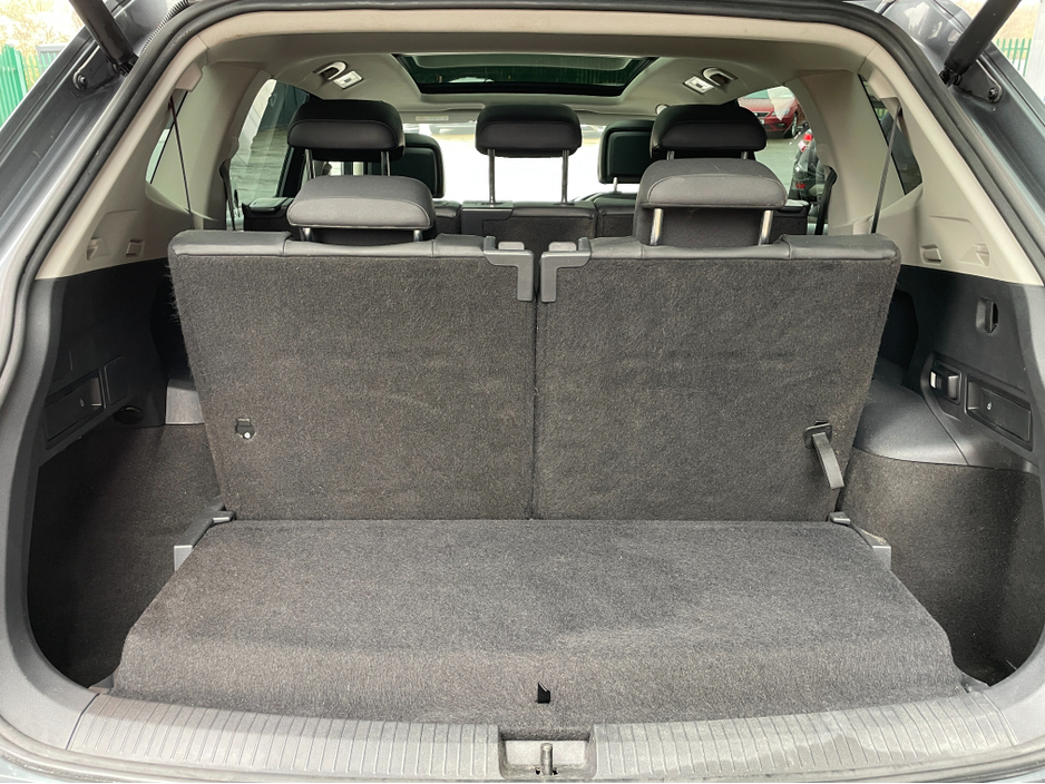 2021 Volkswagen Tiguan - image 18