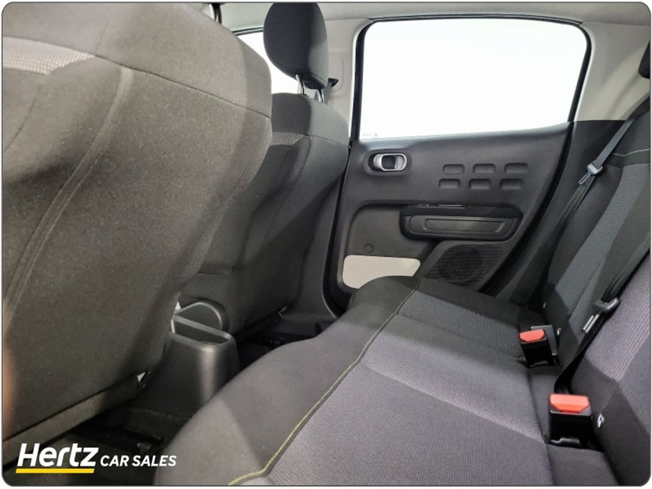 2023 Citroen C3 - image 13