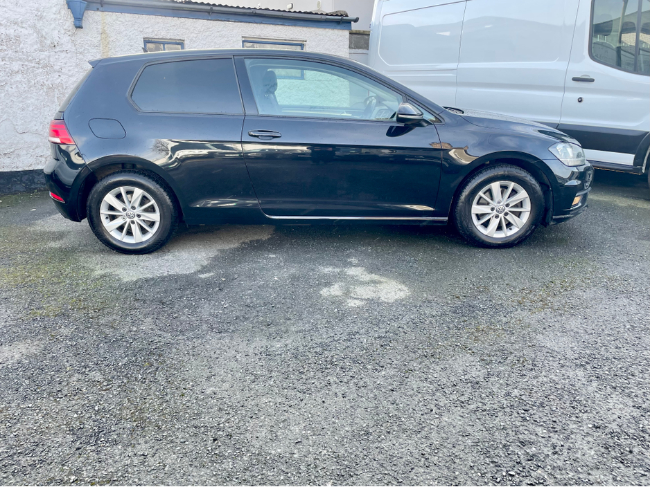 2019 Volkswagen Golf - image 15