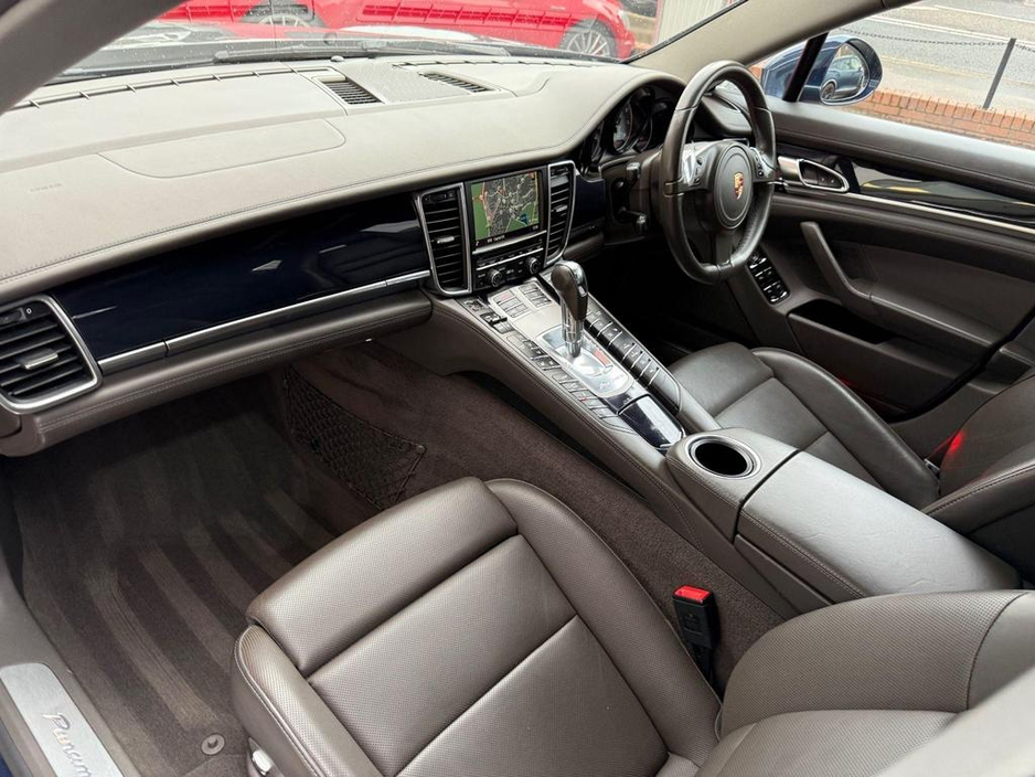 2014 Porsche Panamera S E-HYBRID TIPTRONIC V6 €31,950