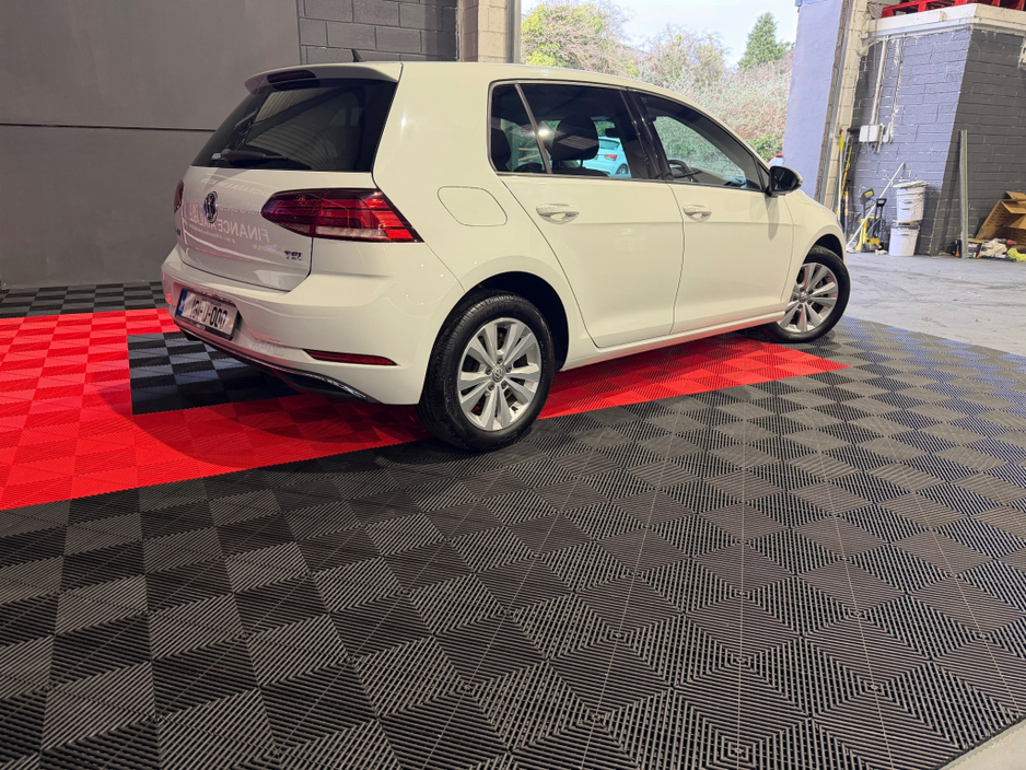 2018 Volkswagen Golf 2018 Volkswagen Golf Auto (Low Mileage ) €17,249
