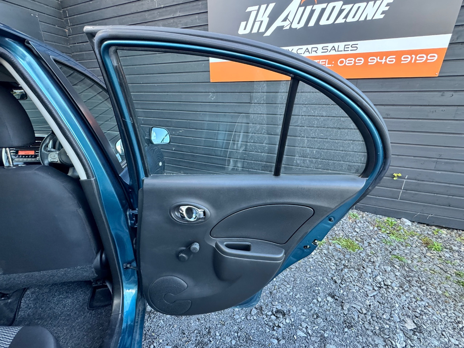 2016 Nissan Micra - image 16