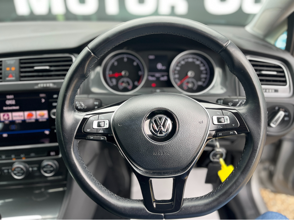 2018 Volkswagen Golf - image 10