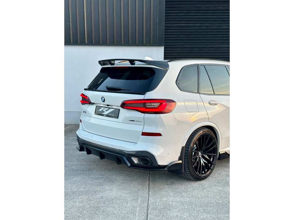 2020 BMW X5 - image 15