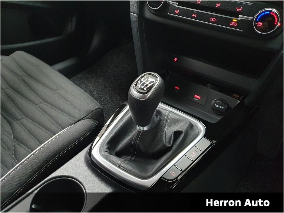 2025 Kia Ceed 1.0 GT Line Petrol €28,900