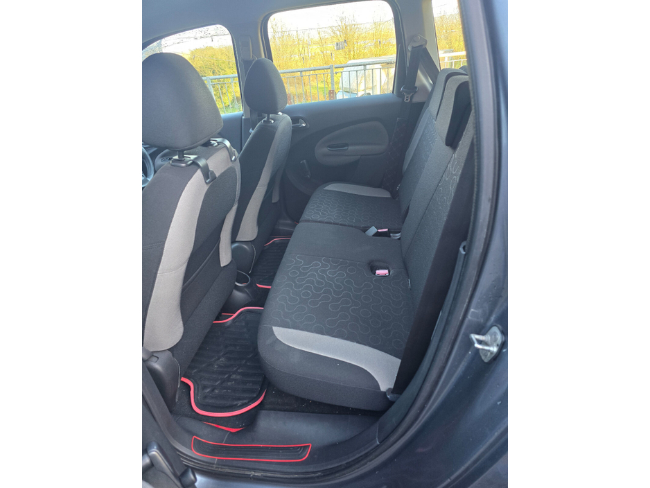 2010 Citroen C3 - image 7