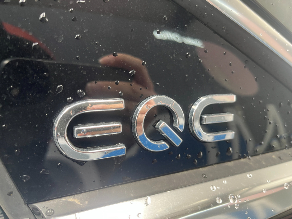 2022 Mercedes-Benz EQE - image 9