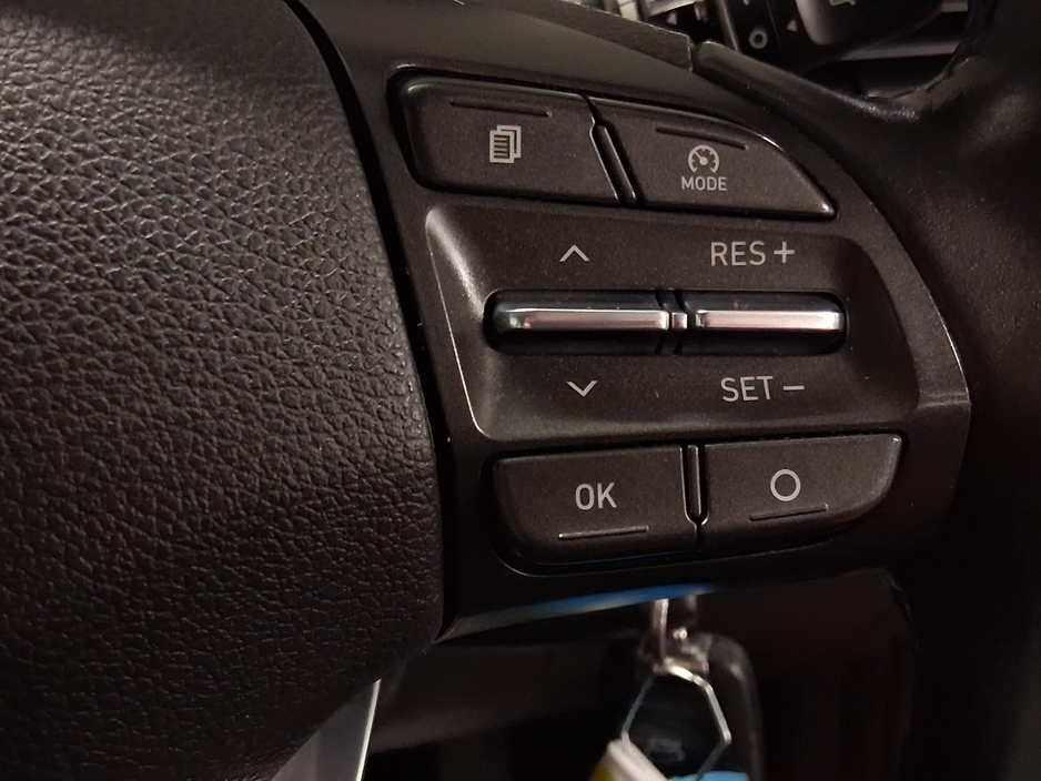 2017 Hyundai i30 - image 9