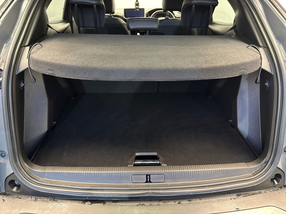 2025 Peugeot 2008 - image 9