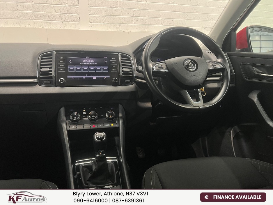 2020 Skoda Karoq - image 22