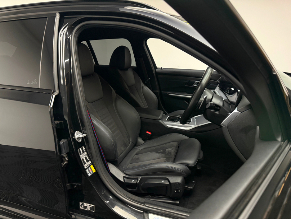 2024 BMW 3 Series - image 11