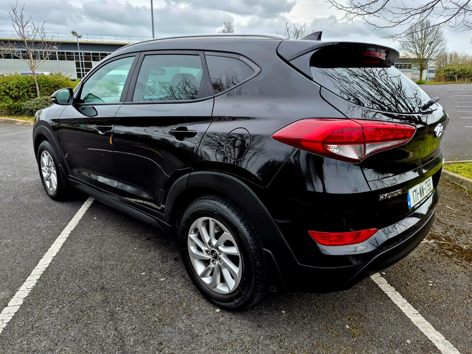 2017 Hyundai Tucson - image 5