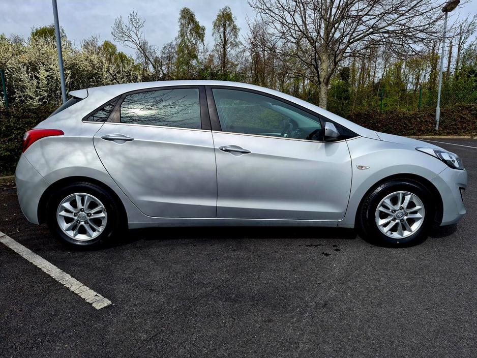 2015 Hyundai i30 - image 9