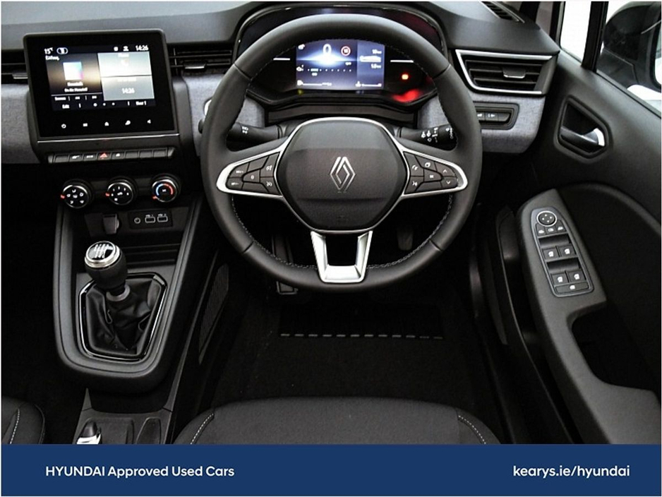 2025 Renault Clio - image 11