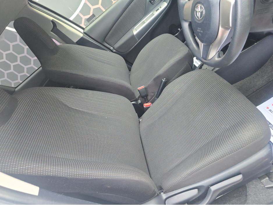 2016 Toyota Yaris KSP130 5DR AUTO €8,950