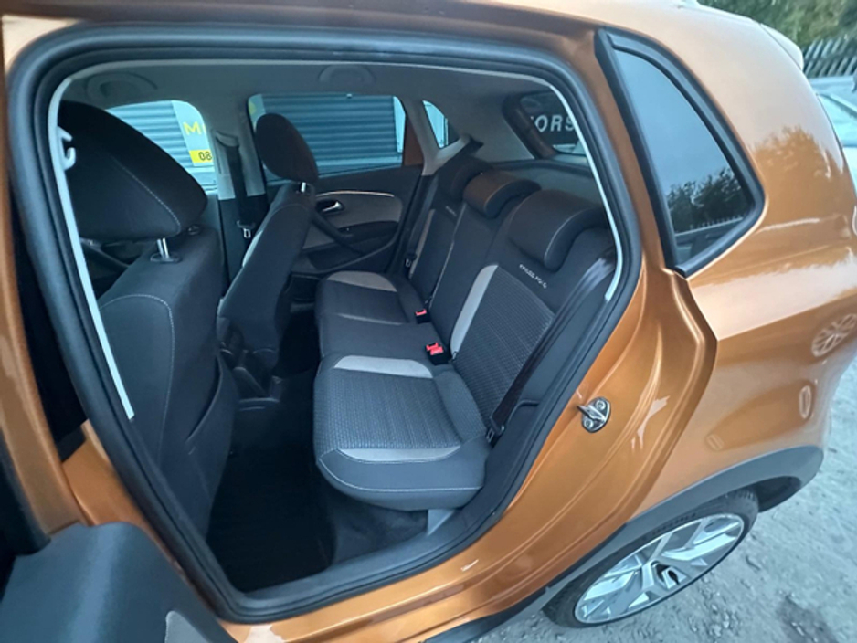2017 Volkswagen Polo - image 15