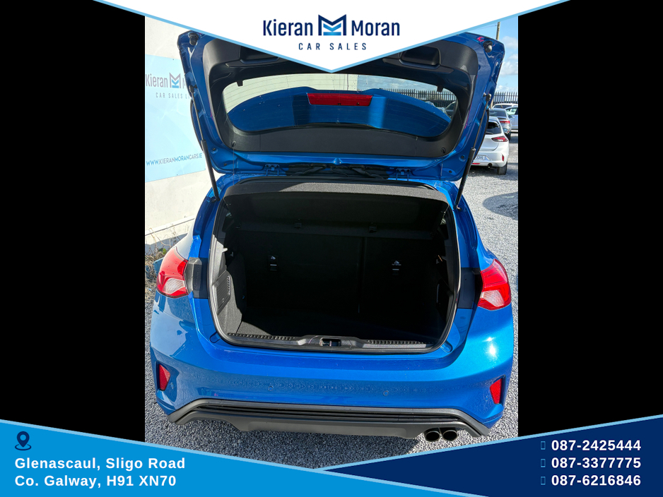 2019 Ford Focus - image 9