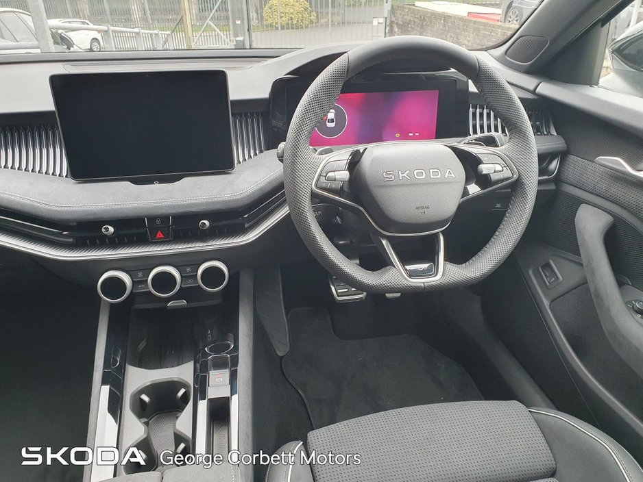 2026 Skoda Superb - image 2