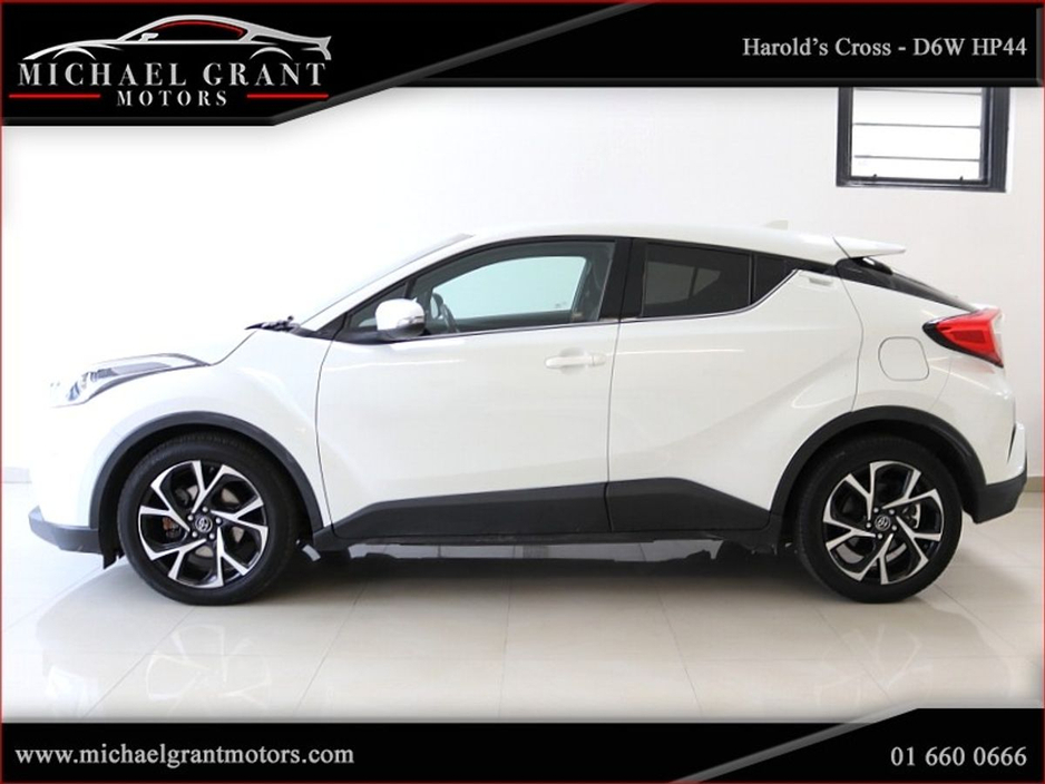 2019 Toyota C-HR - image 8