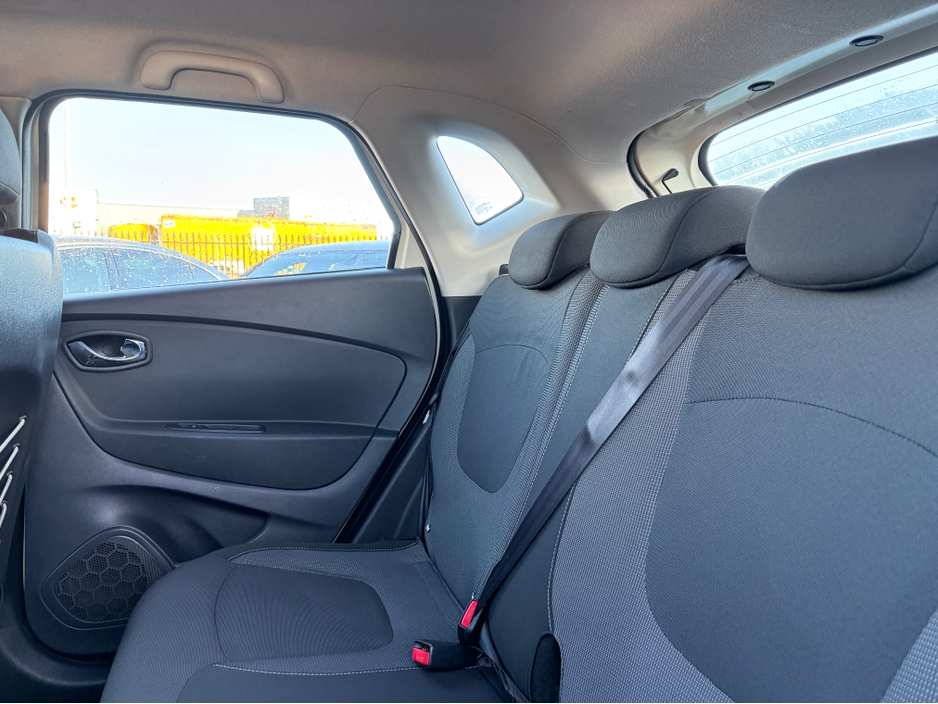 2017 Renault Captur INTENSE 1.5 DCI ** IRISH CAR ** 2 KEYS ** IMMACULATE EXAMPLE ** €9,995