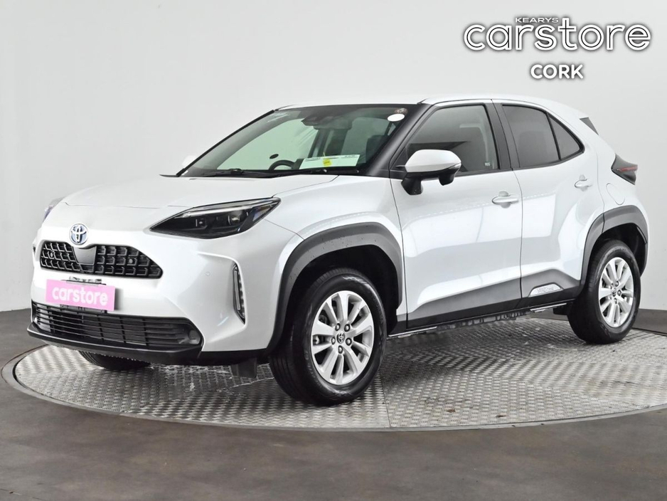 2023 Toyota Yaris Cross - image 7