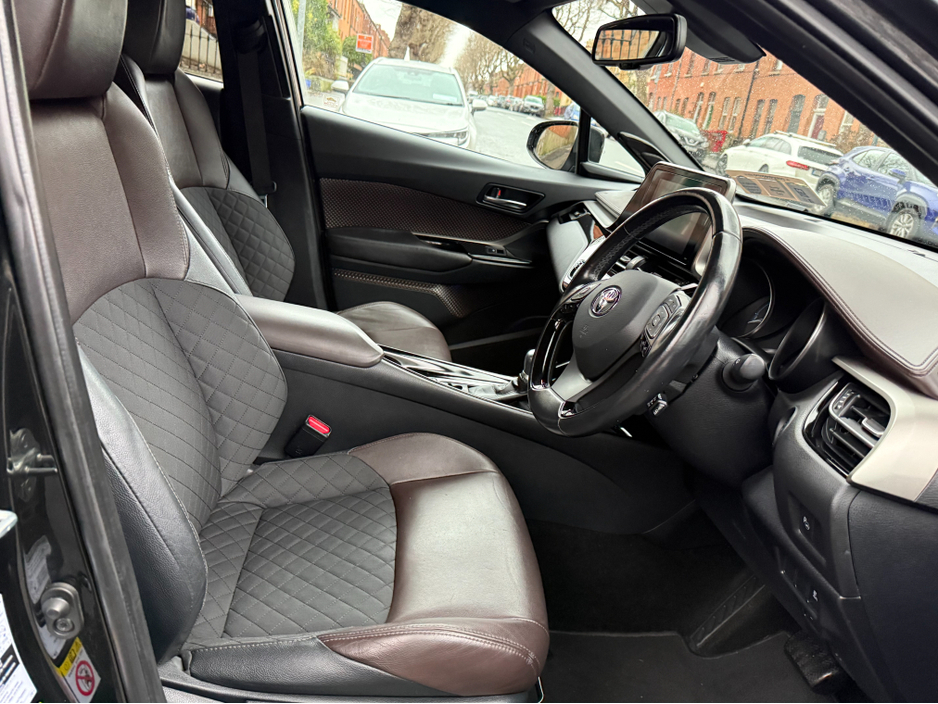 2017 Toyota C-HR 1.8 Hybrid, High Spec Sol, New Nct 01/2028, Full Main Dealer Service History, Sat Nav, Bluetooth, Reversing Camera, Cruise Control, Lane Assist, A/C, Finance Available, Service & Warranty Included, €16,950