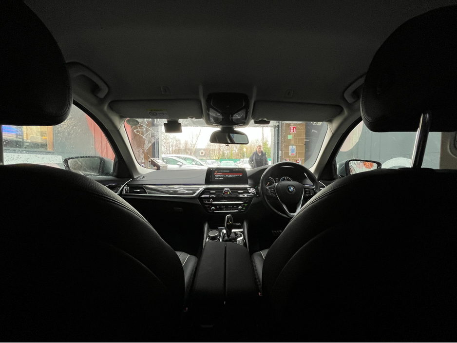 2018 BMW 5 Series €23950! 2018 BMW 530E IPERFORMANCE LUXURY 2.0 AUTOMATIC / CRUISE CONTROL / REVERSE CAMERA / ELECTRIC MEMORY & HEATED SEATS / HEATED REAR SEATS / AMBIENT LIGHTS €23,950