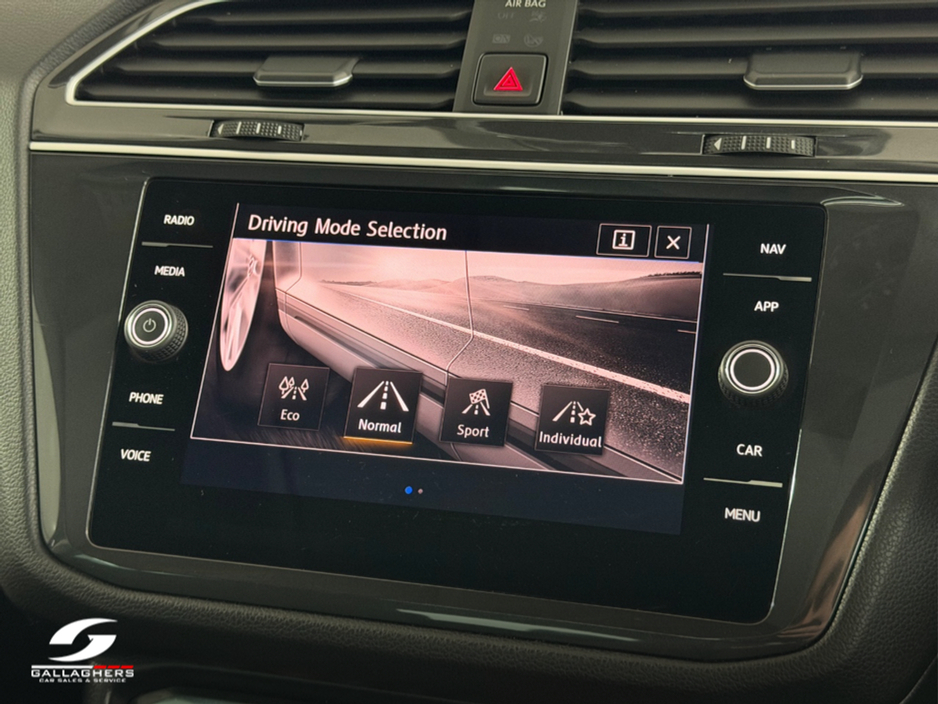 2019 Volkswagen Tiguan - image 35