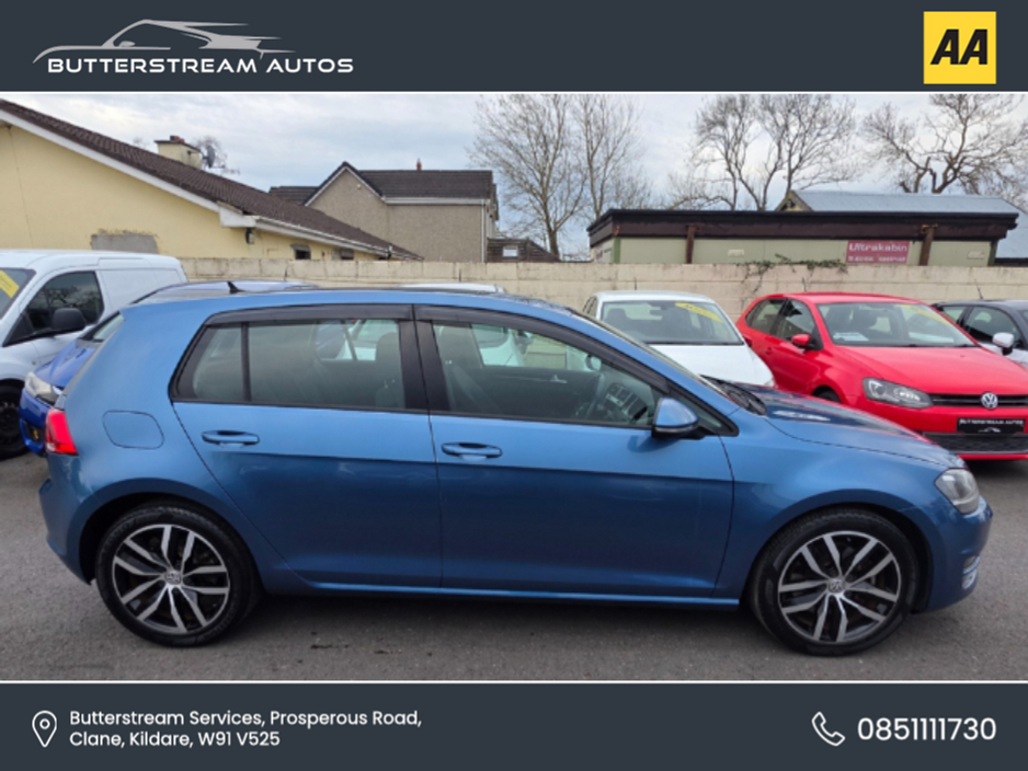 2013 Volkswagen Golf - image 3