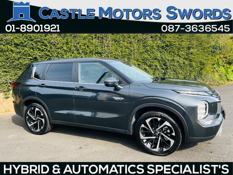 2024 Mitsubishi Outlander - image 3