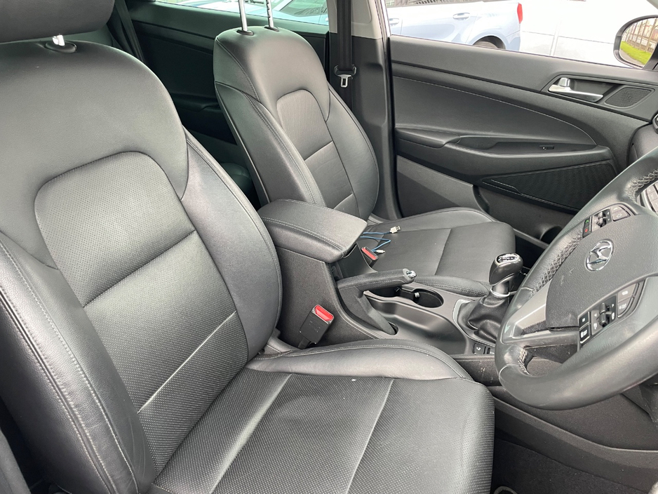 2018 Hyundai Tucson - image 20