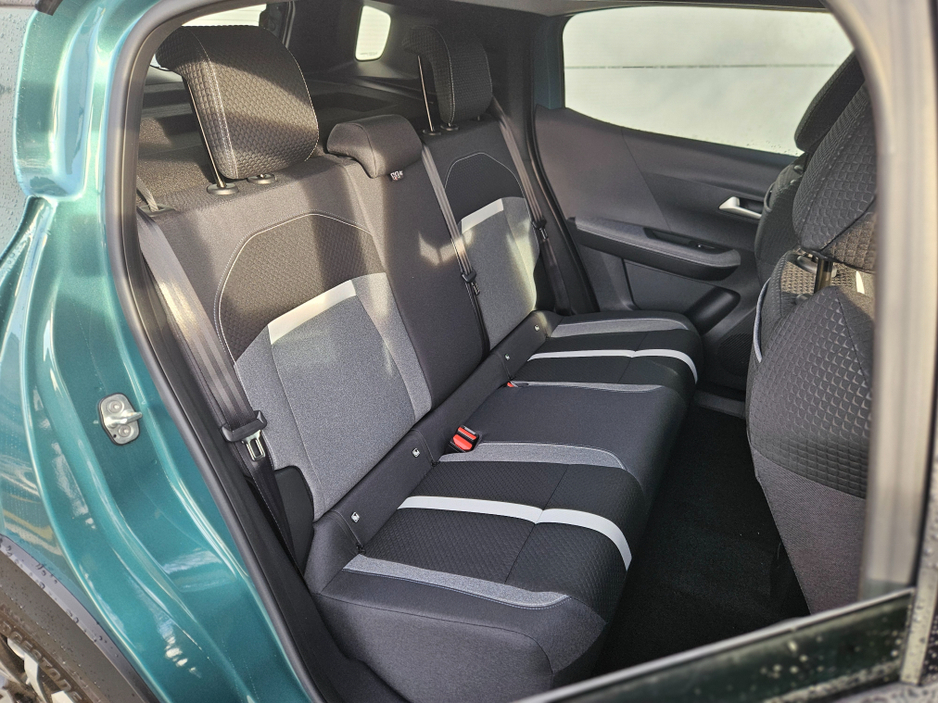 2026 Opel Frontera - image 9