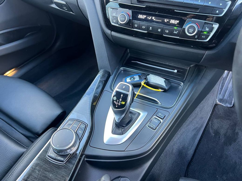 2017 BMW 3 Series 320d M-SPORT COMPETITION // FULL SERVICE HISTORY // NEW 20" M3 ALLOYS // LEATHER HEATED M-SPORT SEATS // REVERSE CAMERA €23,900