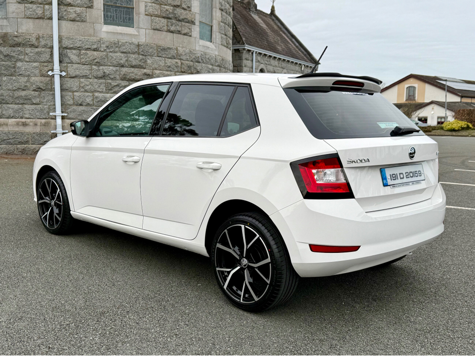 2019 Skoda Fabia - image 4