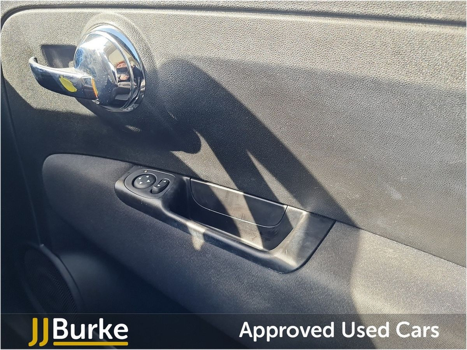 2018 Fiat 500 - image 18