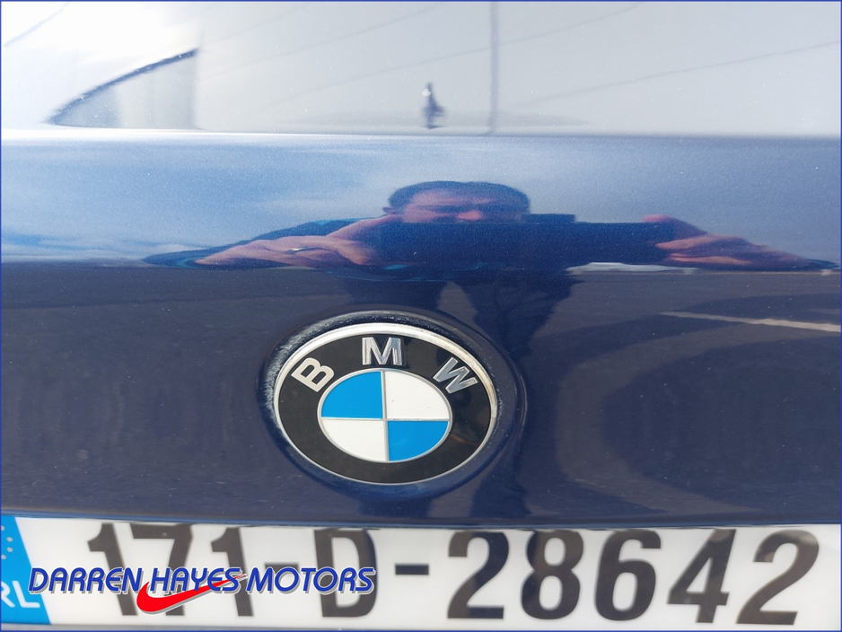 2017 BMW 5 Series - image 25