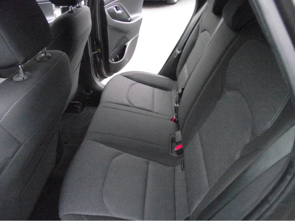 2021 Hyundai i30 I 30 1.6CRDI DELUXE 5DR €17,950