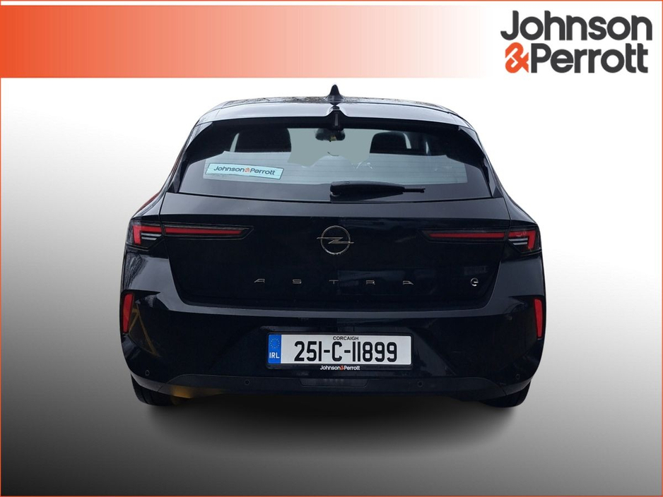 2025 Opel Astra SC 54KWh EV 155PS €26,900