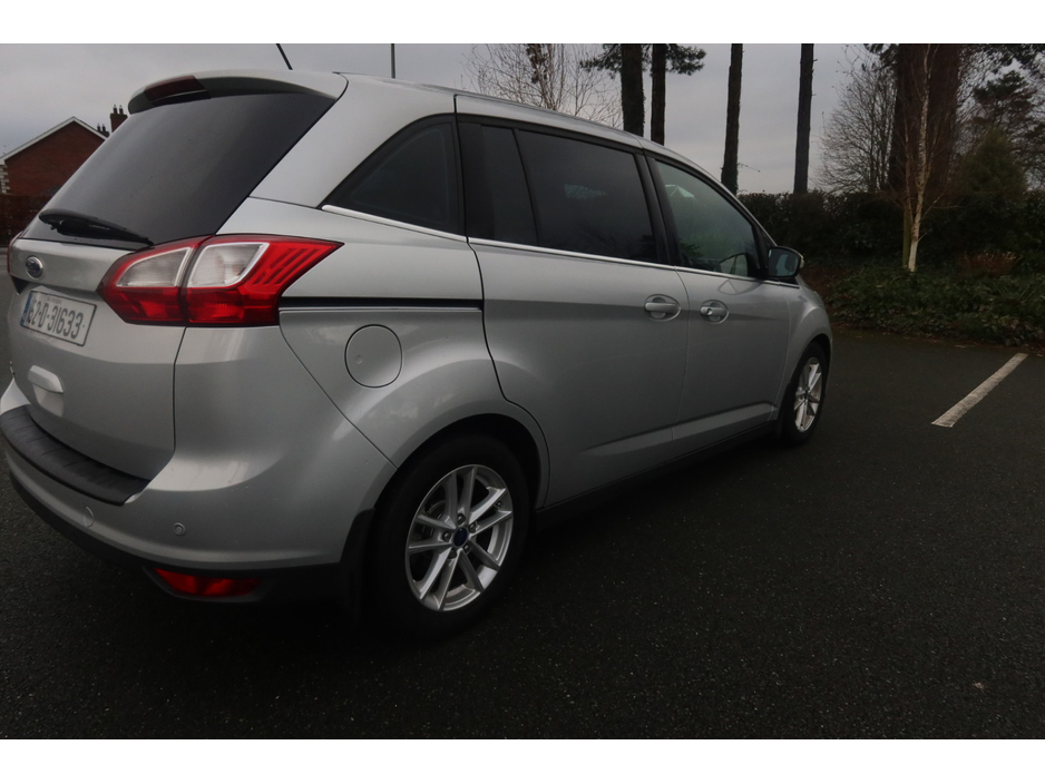 2015 Ford Grand C-Max 1.5 TDCI ZETEC 120 120PS 5DR €7,500