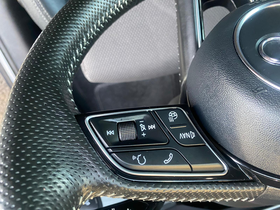 2017 Audi A4 - image 21