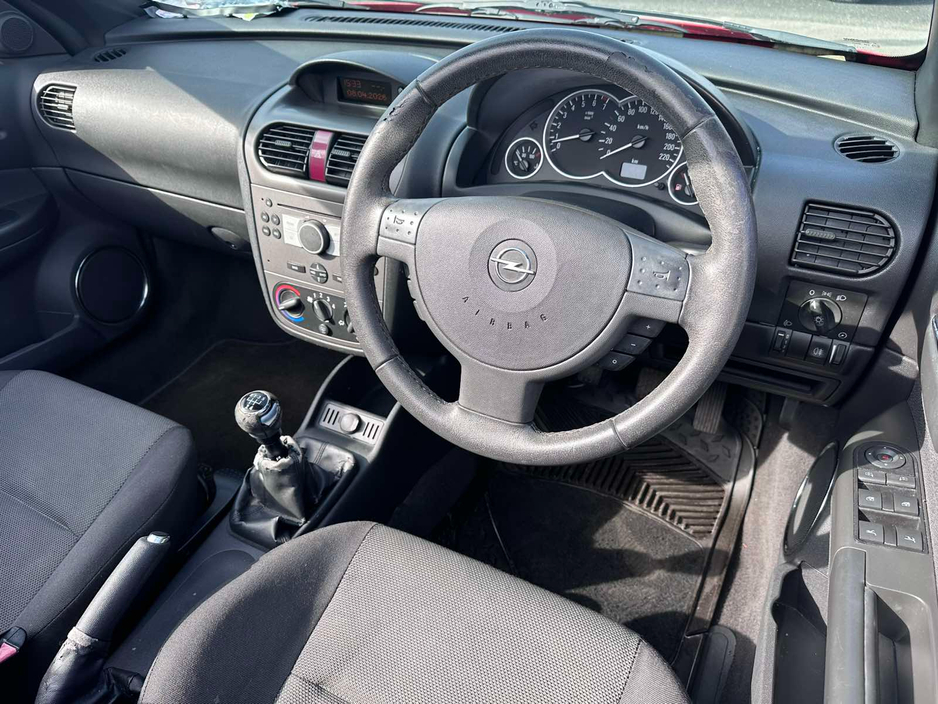 2006 Opel Tigra - image 9