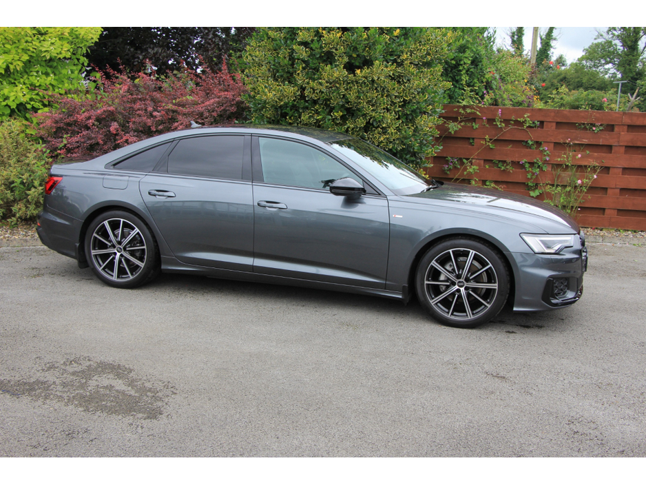 2025 Audi A6 Quattro Black Edition * Carbon and tech packs €72,950