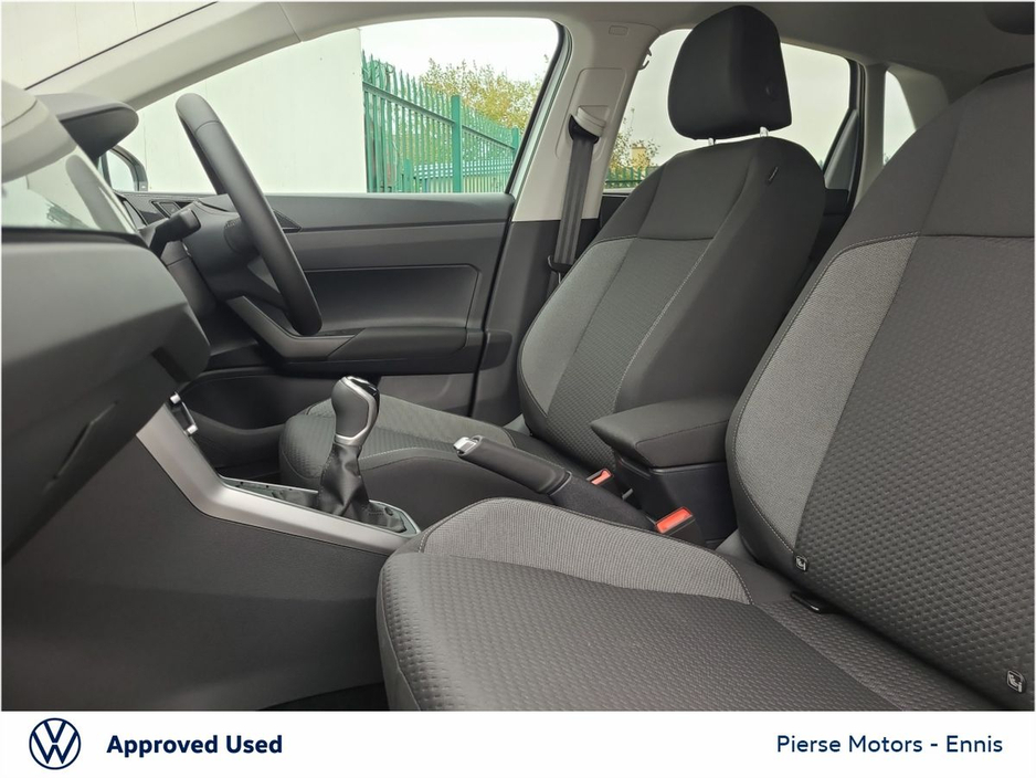 2025 Volkswagen Polo - image 7