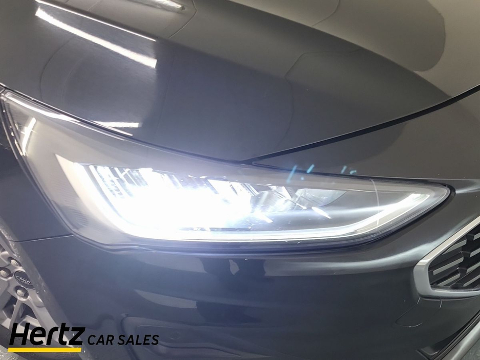 2023 Ford Focus - image 7