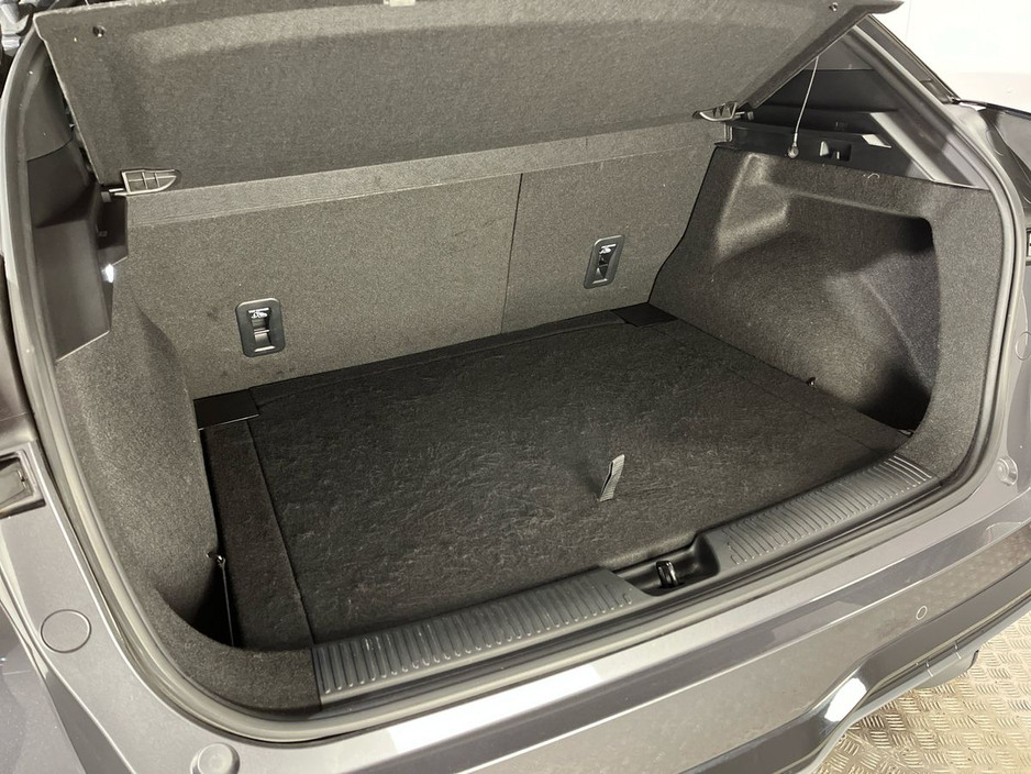 2024 MG 4 - image 12