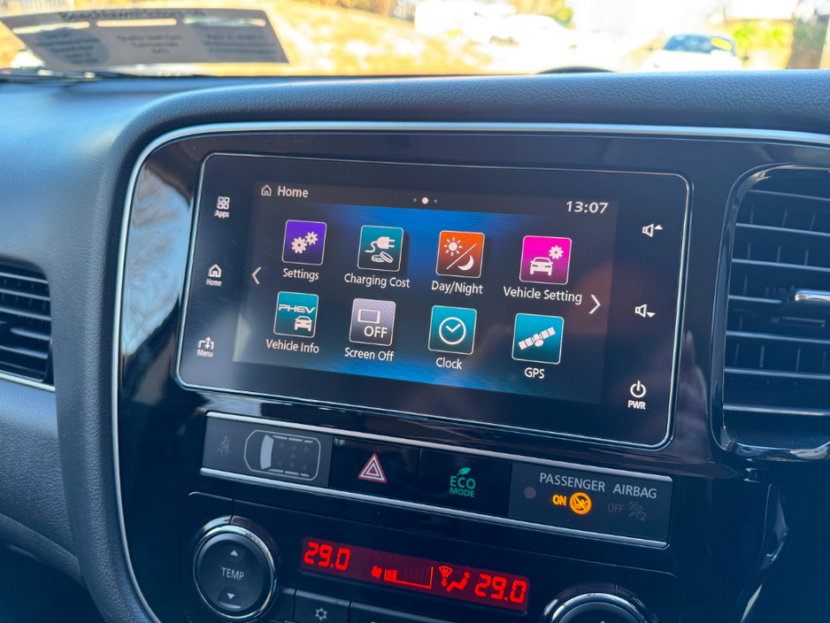 2019 Mitsubishi Outlander - image 23