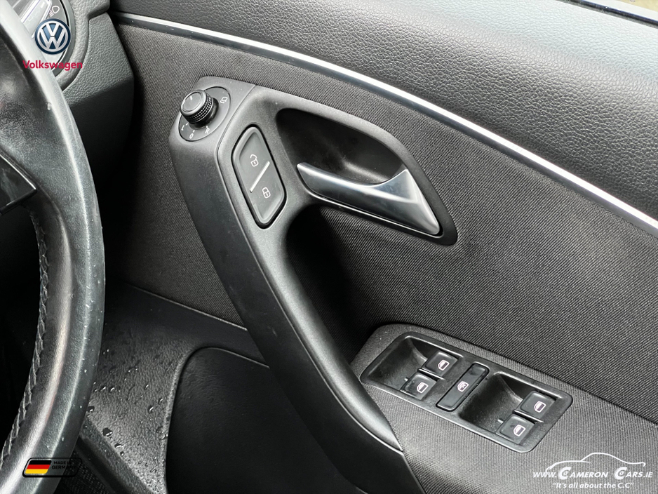 2014 Volkswagen Polo - image 9