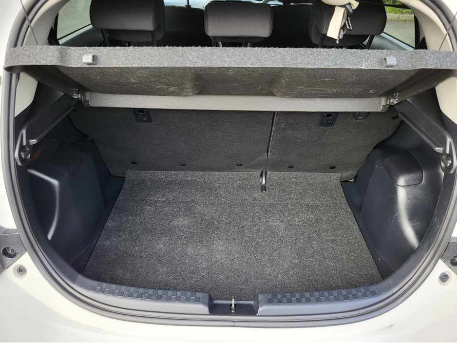 2020 Toyota Aqua - image 15