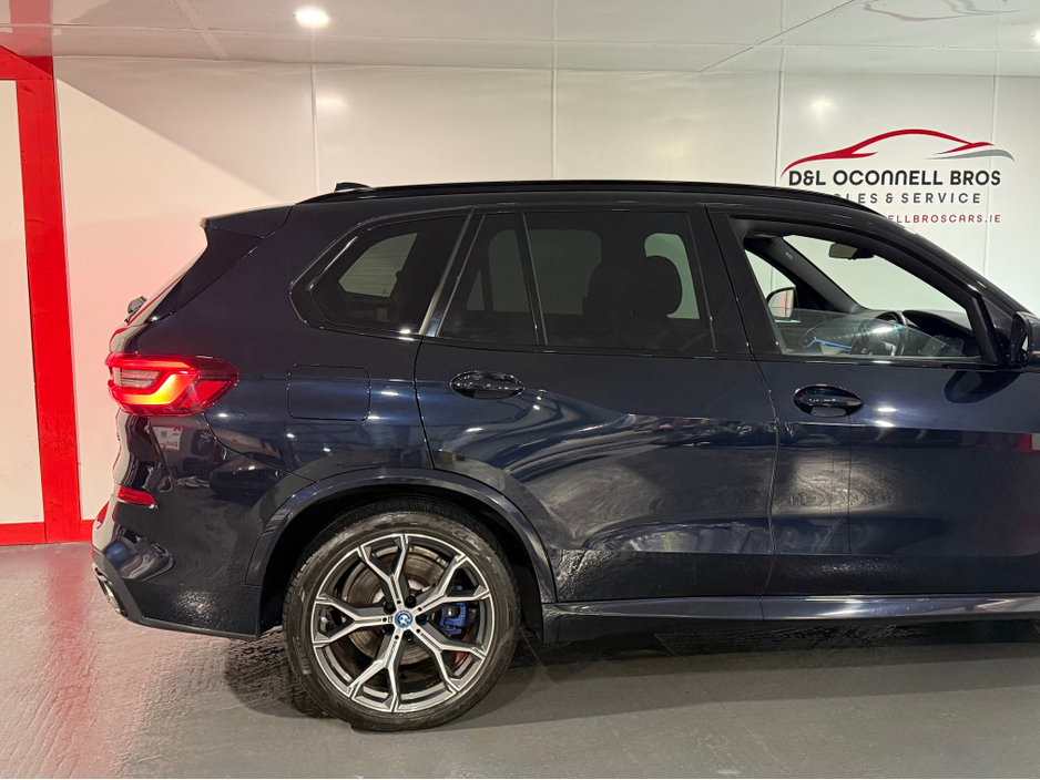 2022 BMW X5 - image 23