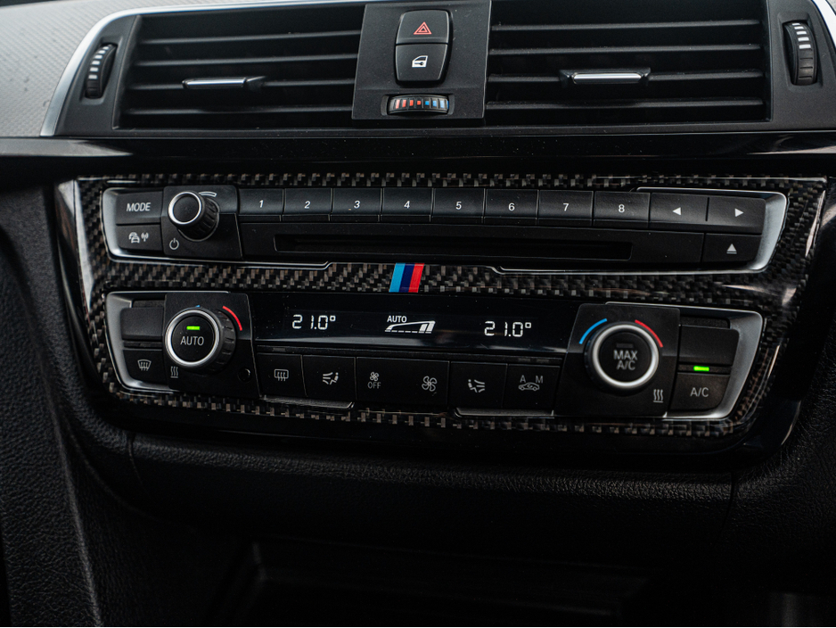 2016 BMW 3 Series - image 28